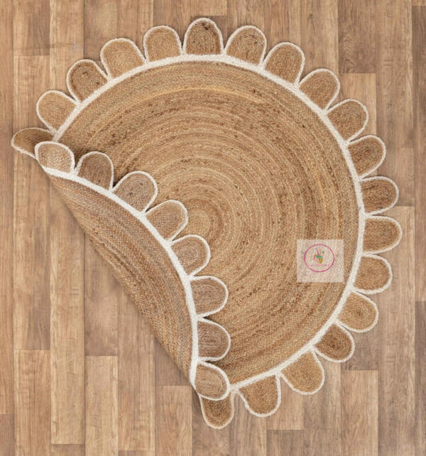 Handmade Scallop Multiple Border Jute Rugs In White Color