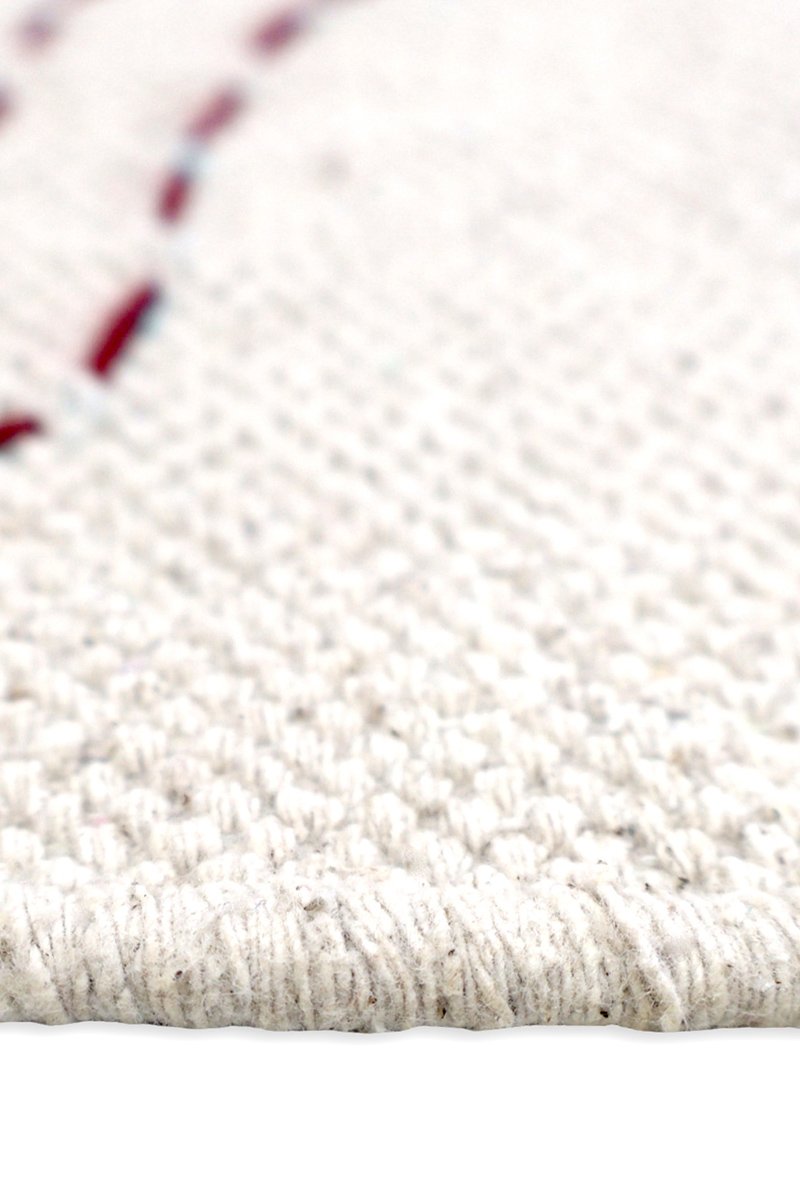 Modern Kantha Rug Embroidery Red Bedroom with Tassel - Image 4