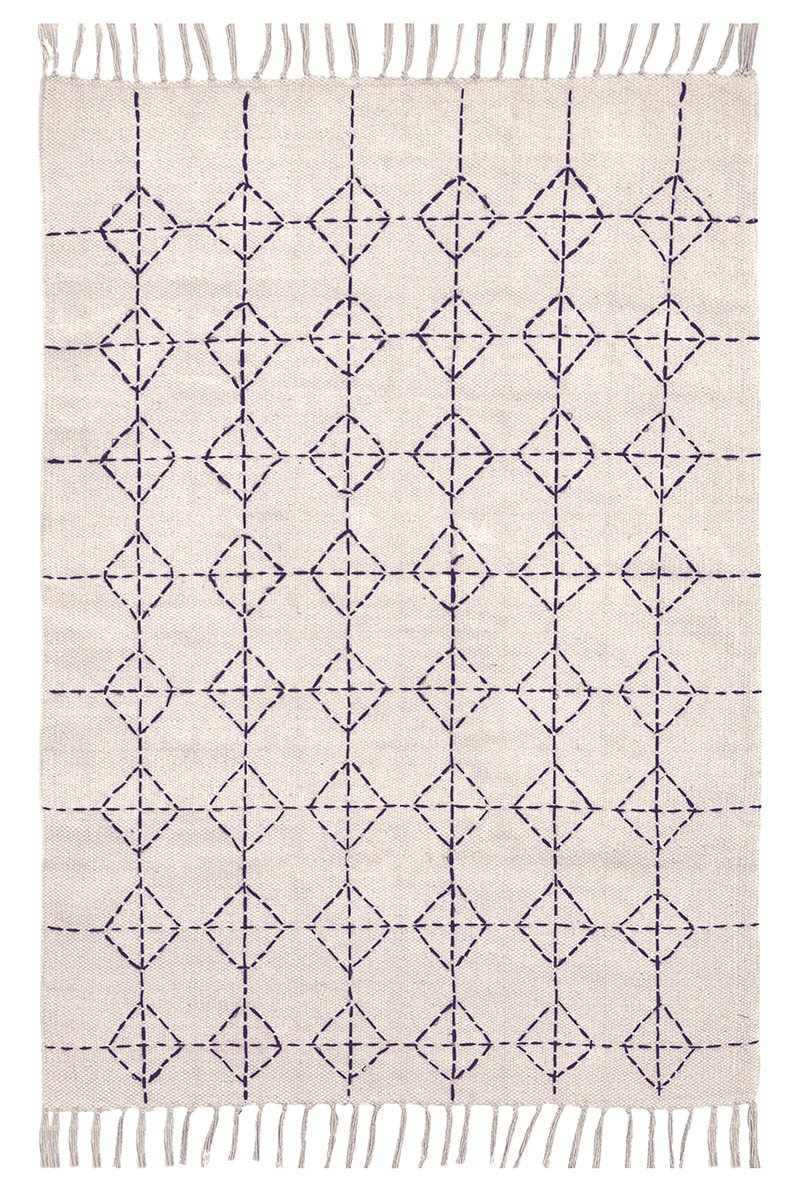 Cotton area rug with Scandinavian geometric pattern Neutral cotton area rug for modern home interiors Scandinavian cotton area rug with minimalist diamond design